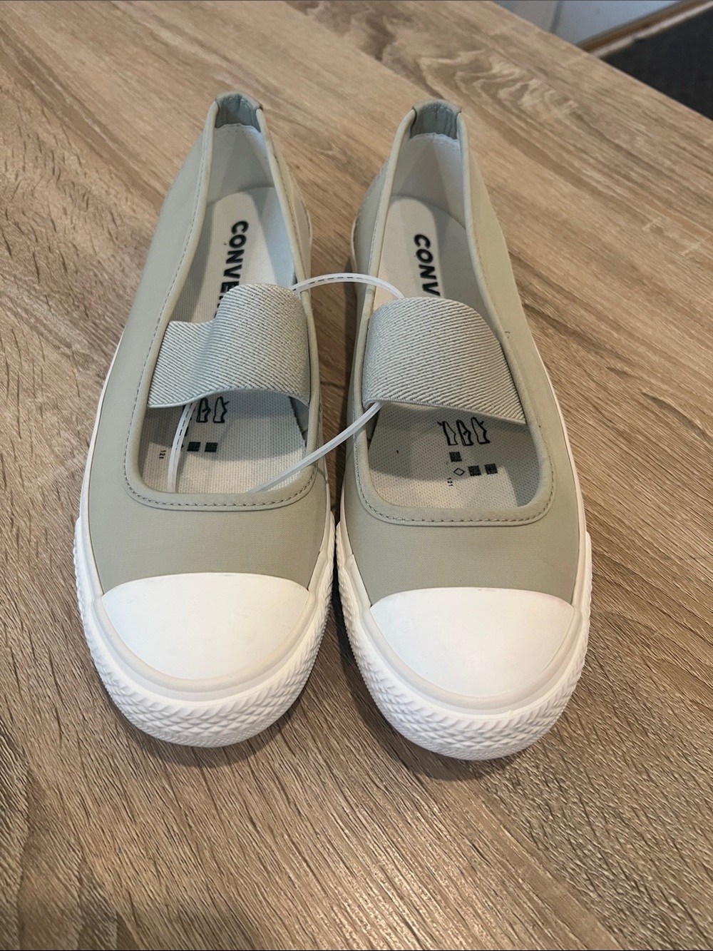 Converse Women's Slip-On Canvas Flats in Light Gray and White
